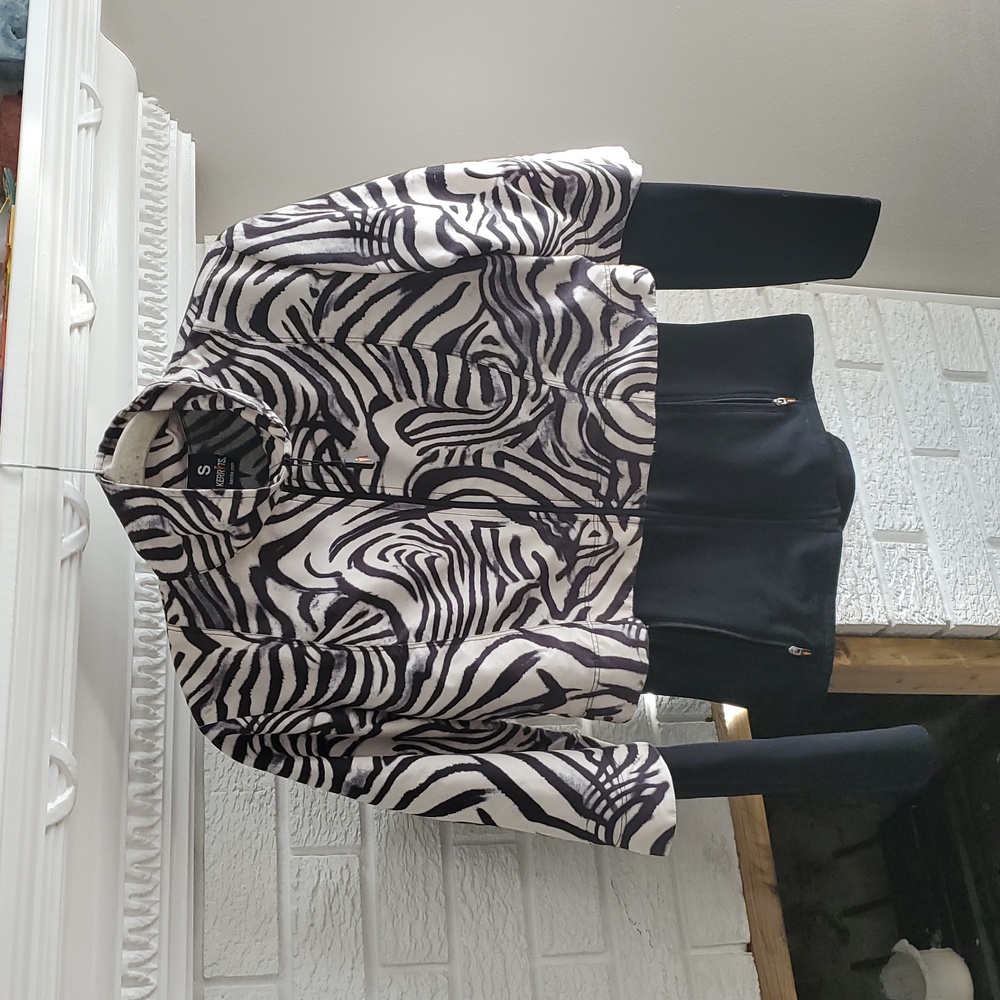Women's Kerrits Equestrian Riding Zebra Printed Jacket Size S Horse Riding Barn